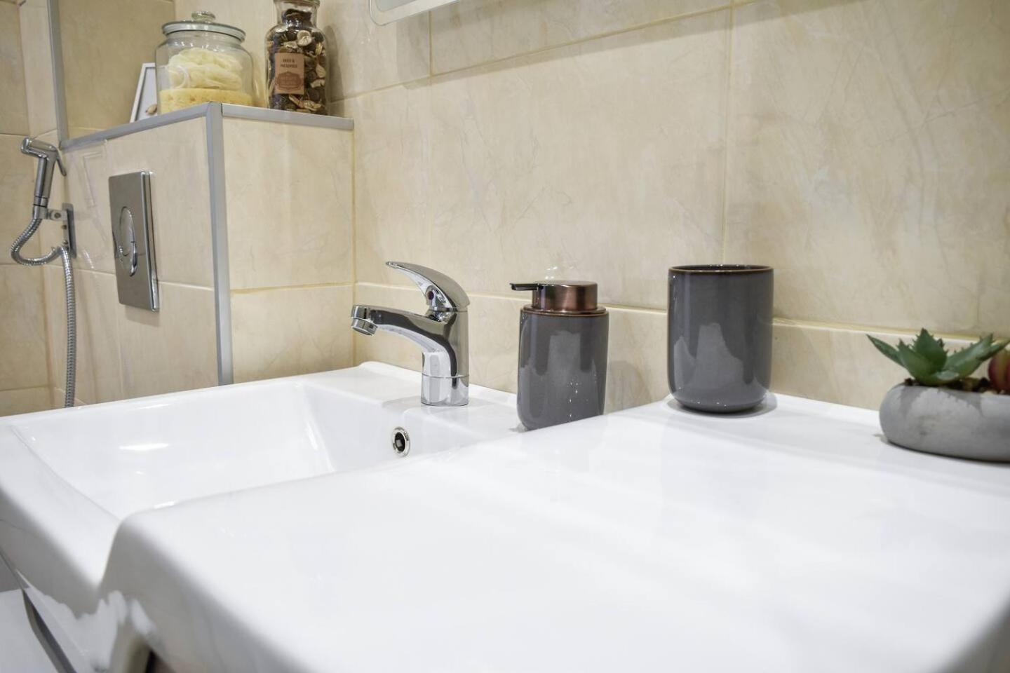 Duplex Condo Prime Location 2Bth 2 Studios Sofia Luaran gambar